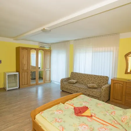 Mamaia Nord Casa de hóspedes